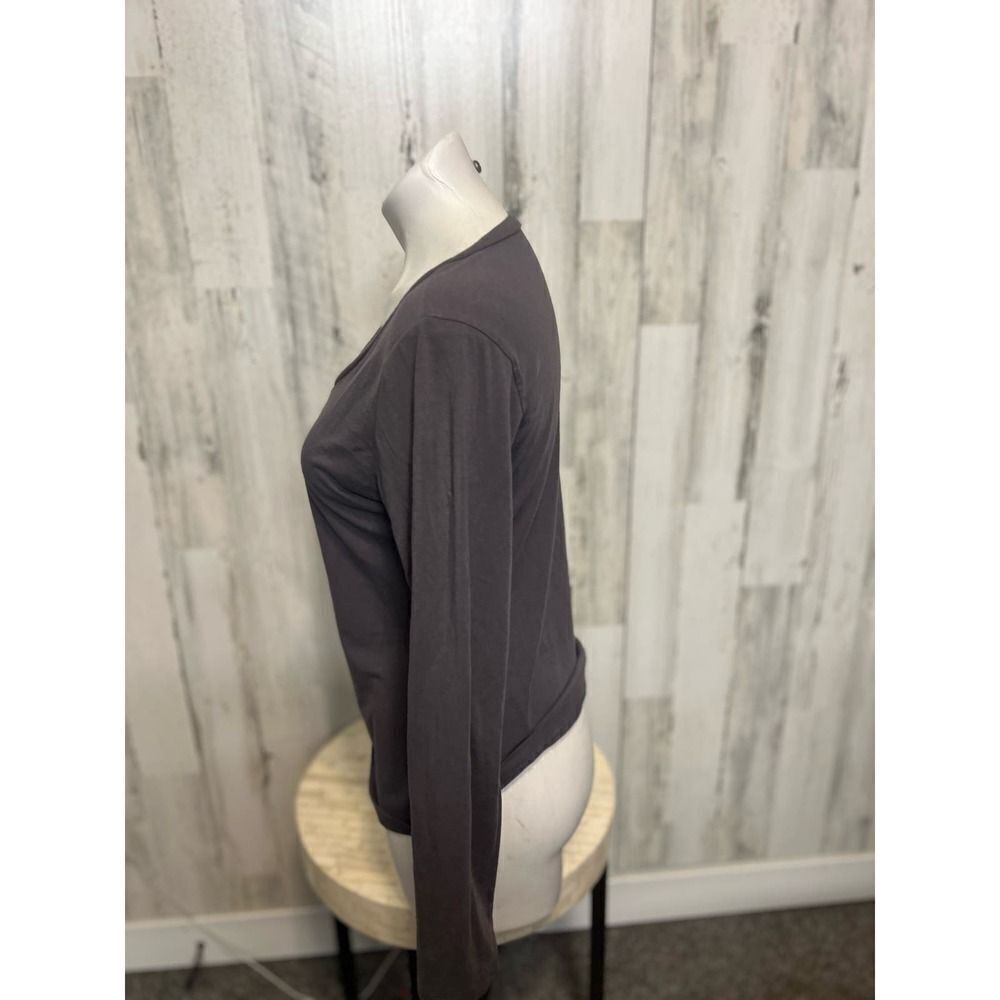 Gray top  - Picture 3 of 5